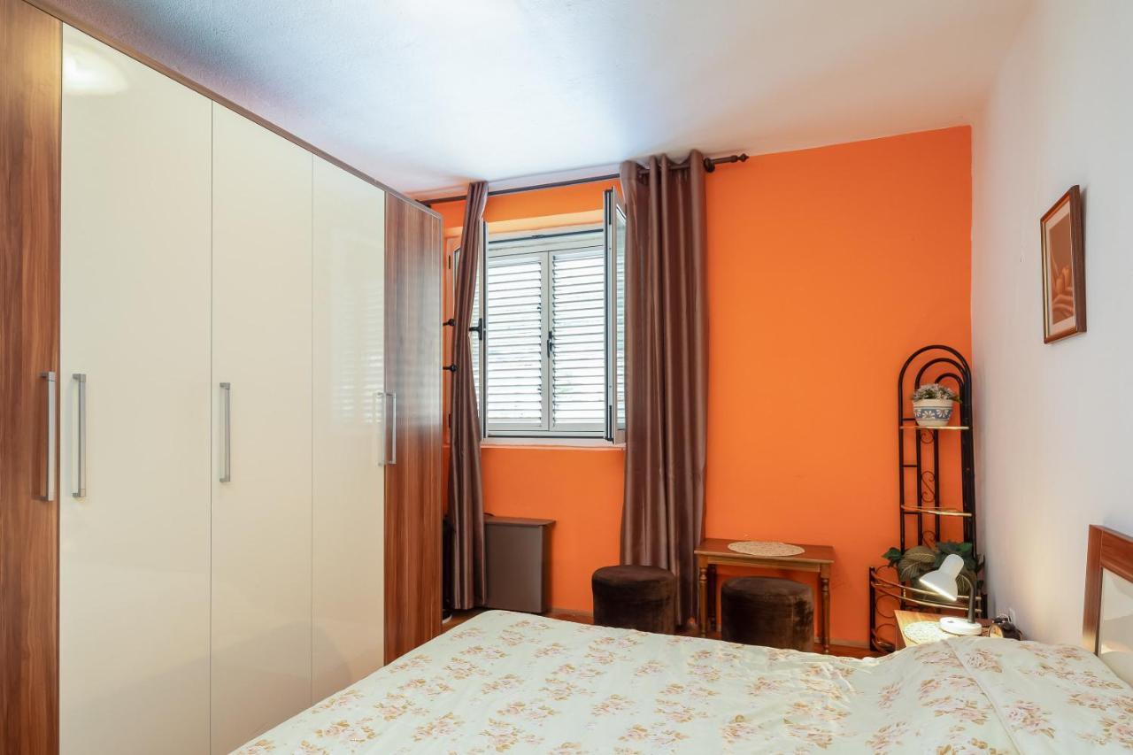 Edita - Apartment In Town Centre Makarska Ngoại thất bức ảnh