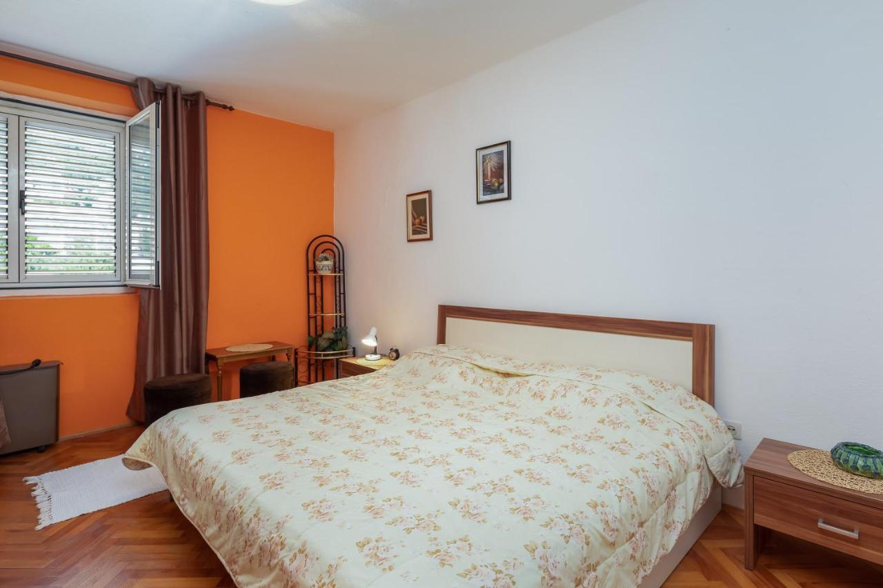 Edita - Apartment In Town Centre Makarska Ngoại thất bức ảnh